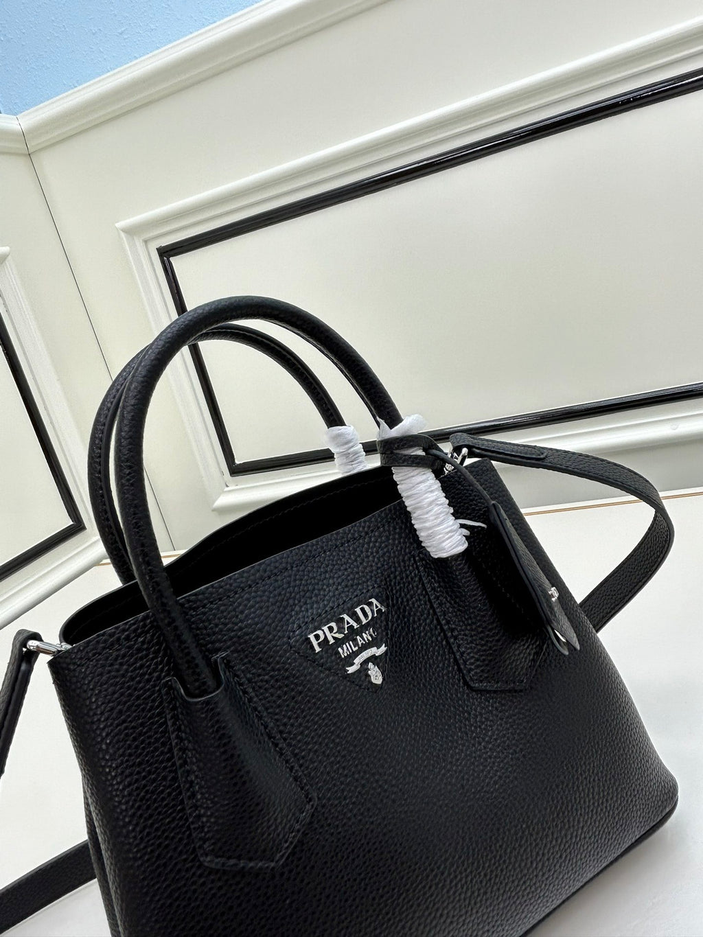 Prada Re-Edition 1995 Mini Bag – Authentic Saffiano Leather Luxury Handbag