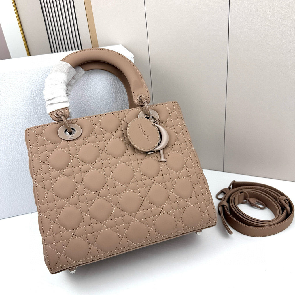 Dior Lady Dior Bag – Cannage Quilted Leather Luxury Handbag