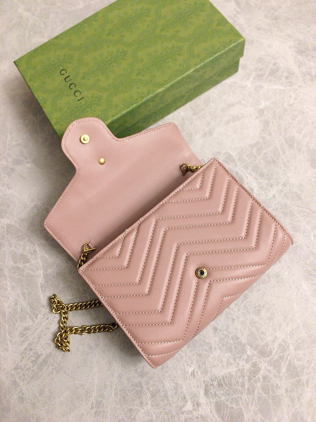 Gucci GG Marmont Small Shoulder Bag