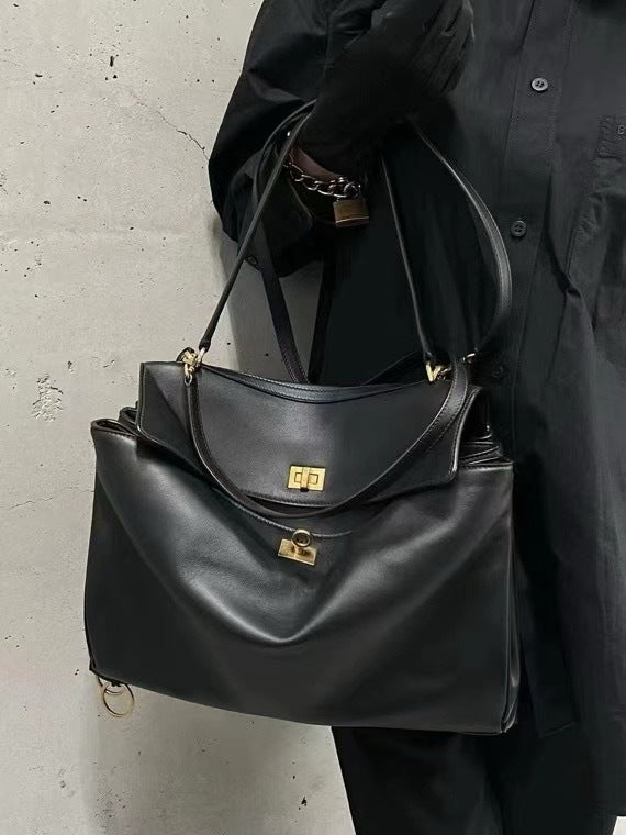 Balenciaga Rodeo Medium Handbag