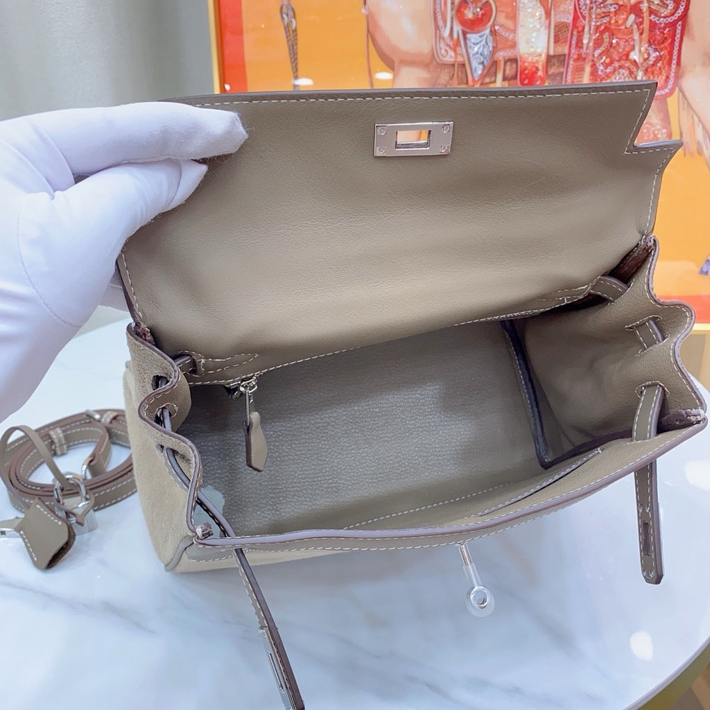 Hermès Kelly Bag – Authentic Luxury Leather Top Handle Handbag