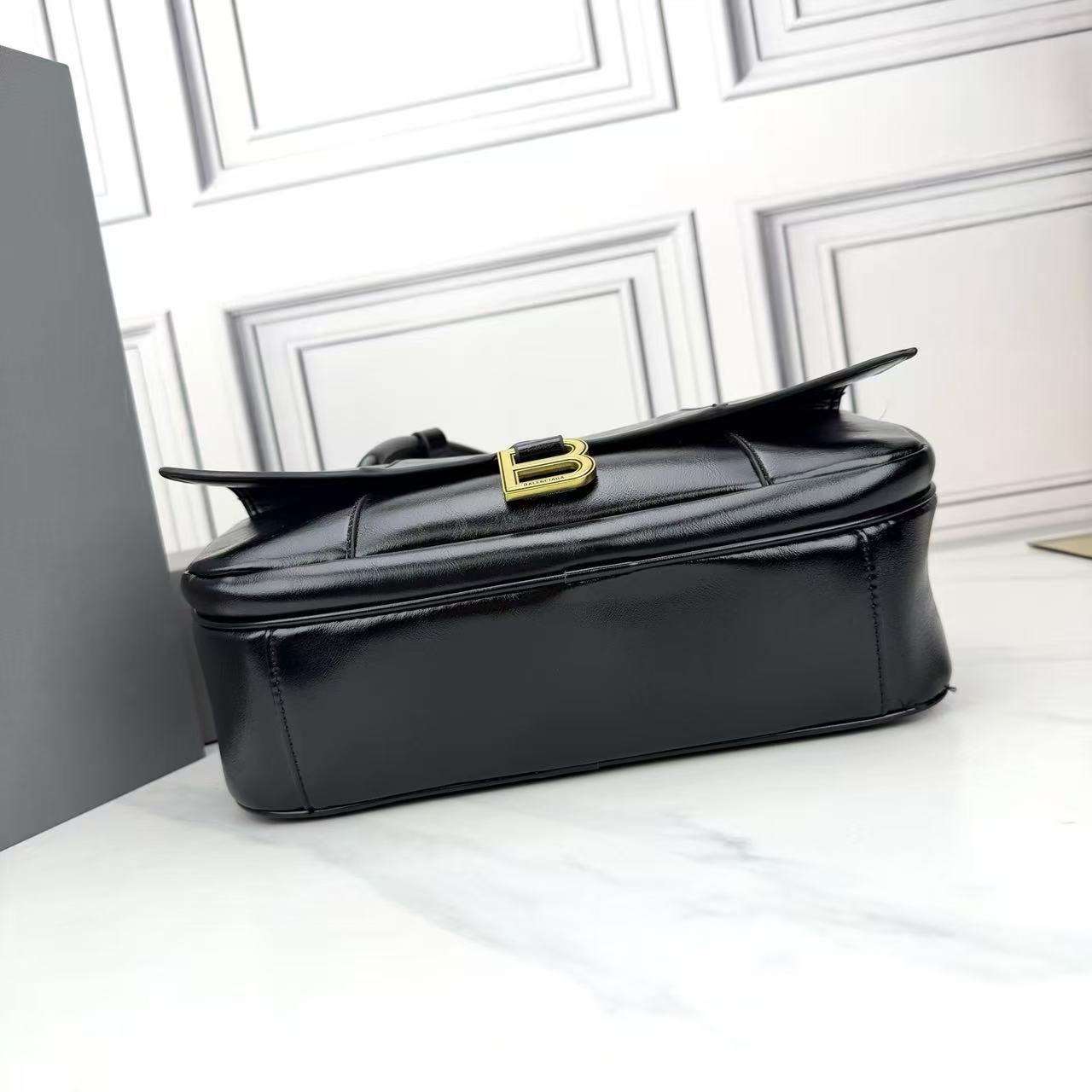 Balenciaga Bel Air Medium Carry All Bag