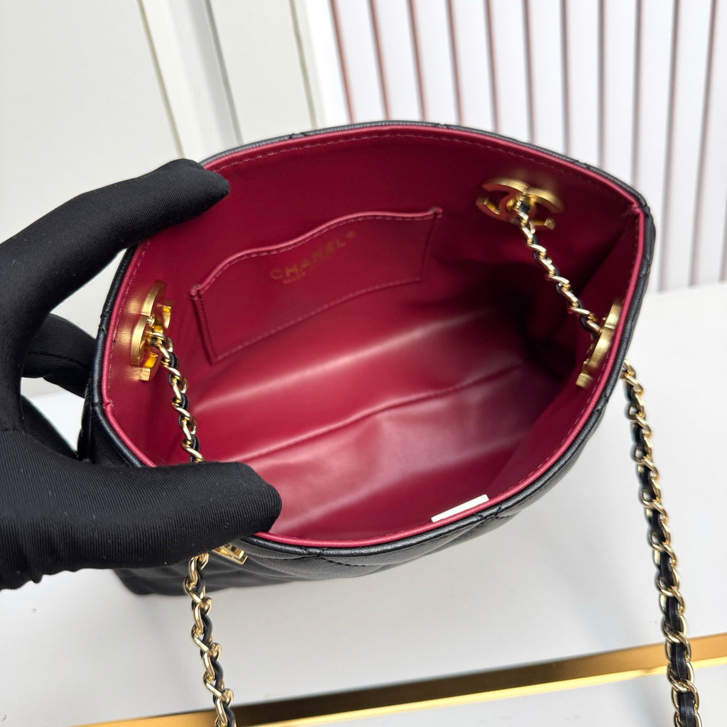 Chanel Gabrielle Hobo Bag – Quilted Leather Luxury Shoulder & Crossbody Handbag