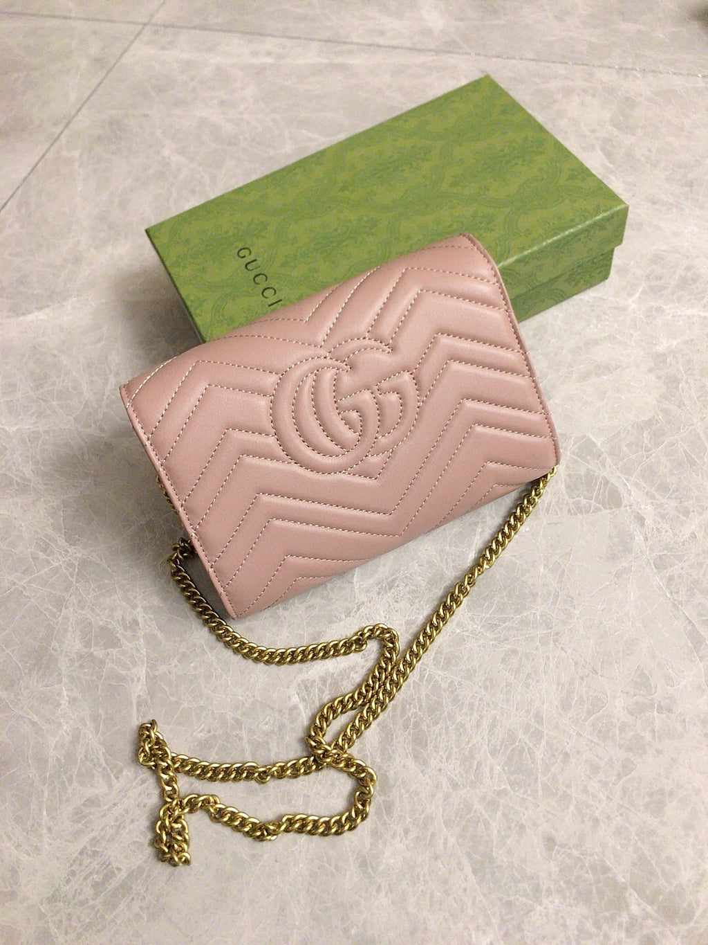 Gucci GG Marmont Small Shoulder Bag