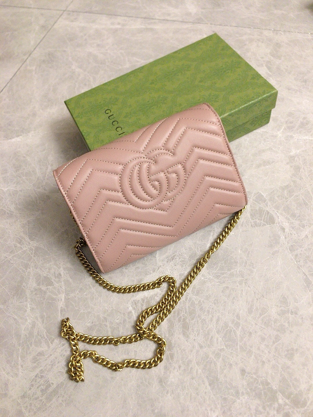 Gucci GG Marmont Small Shoulder Bag