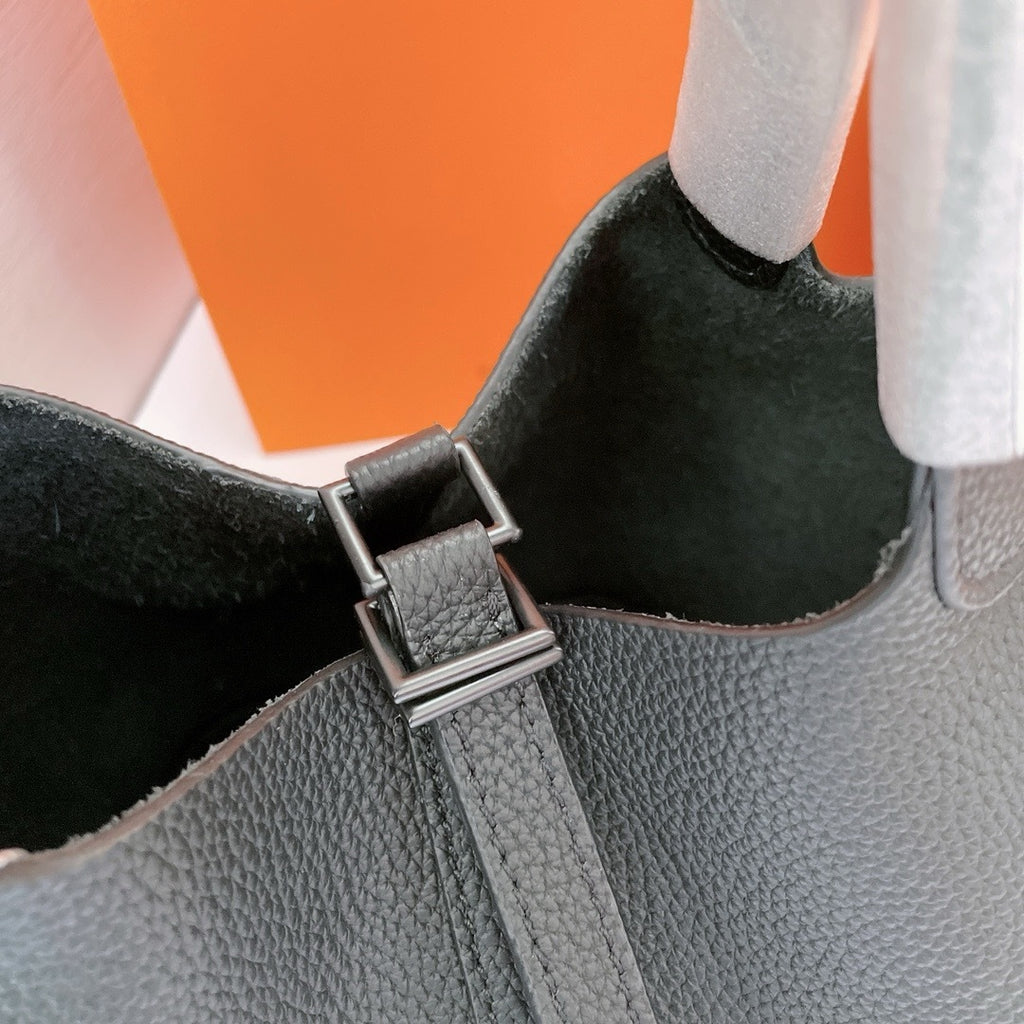 Hermès Picotin Lock Bag – Luxury Leather Bucket Bag