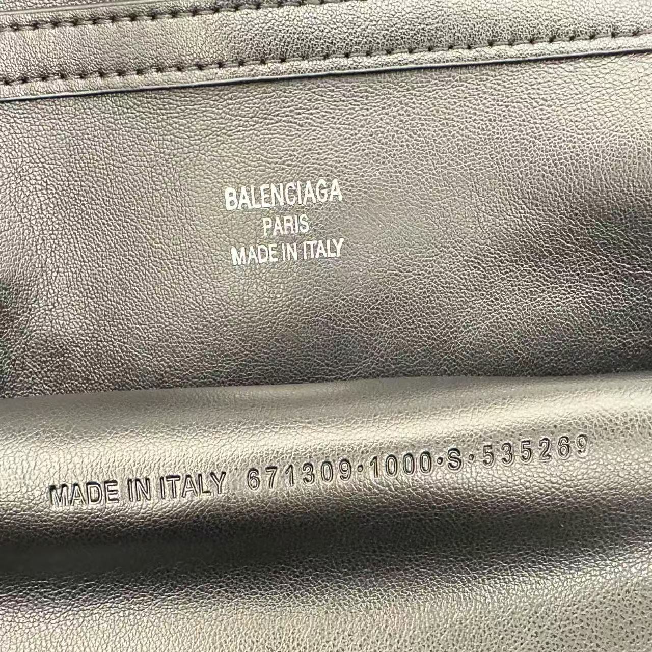 Balenciaga Rodeo Medium Handbag