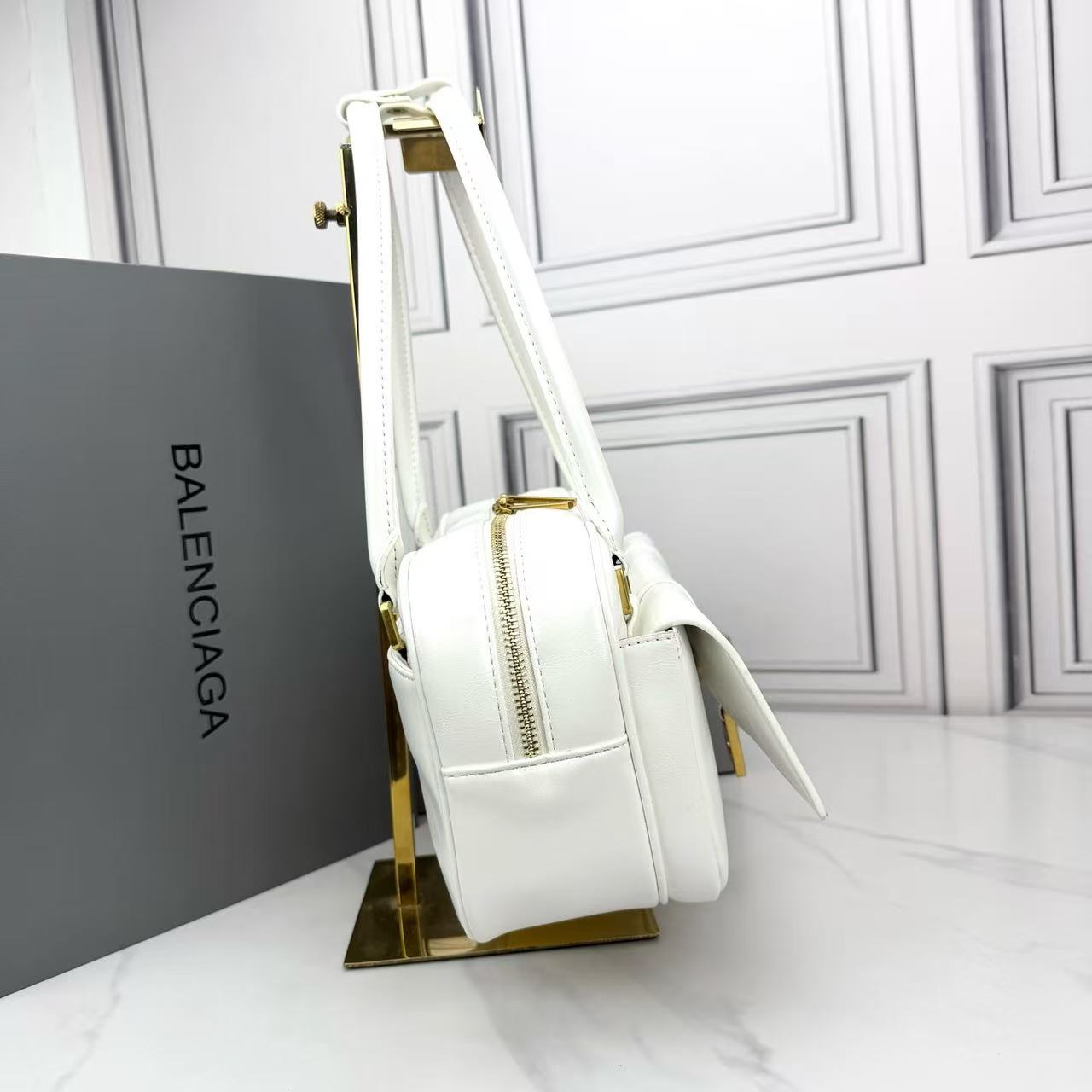 Balenciaga Bel Air Medium Carry All Bag