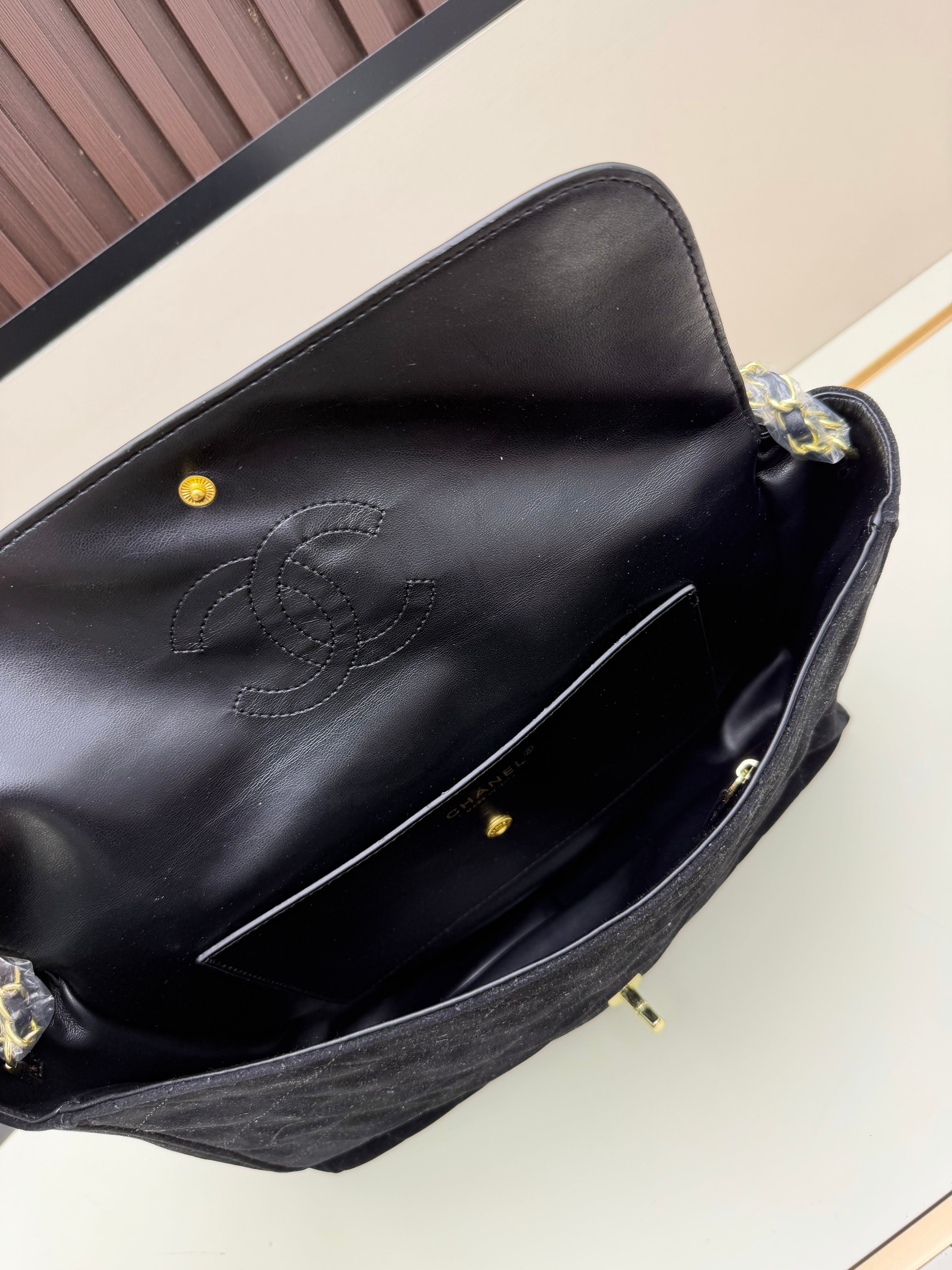 Chanel 2.55 Reissue Flap Bag – Quilted Leather Luxury Shoulder Bag