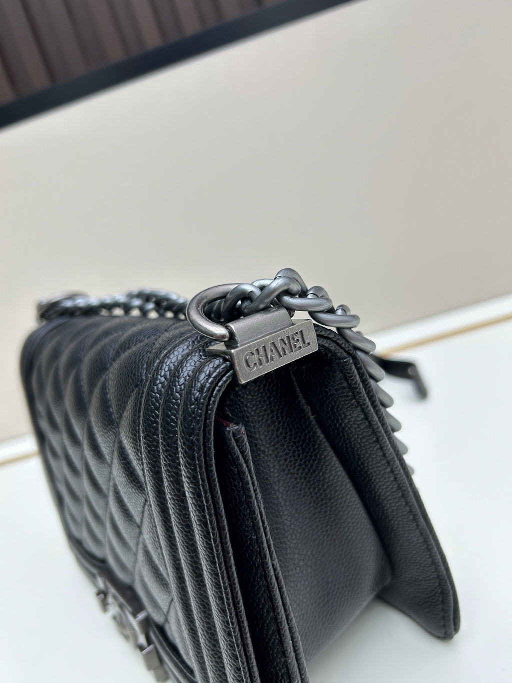 Chanel Boy Bag – Authentic Quilted Leather Luxury Shoulder & Crossbody Handbag